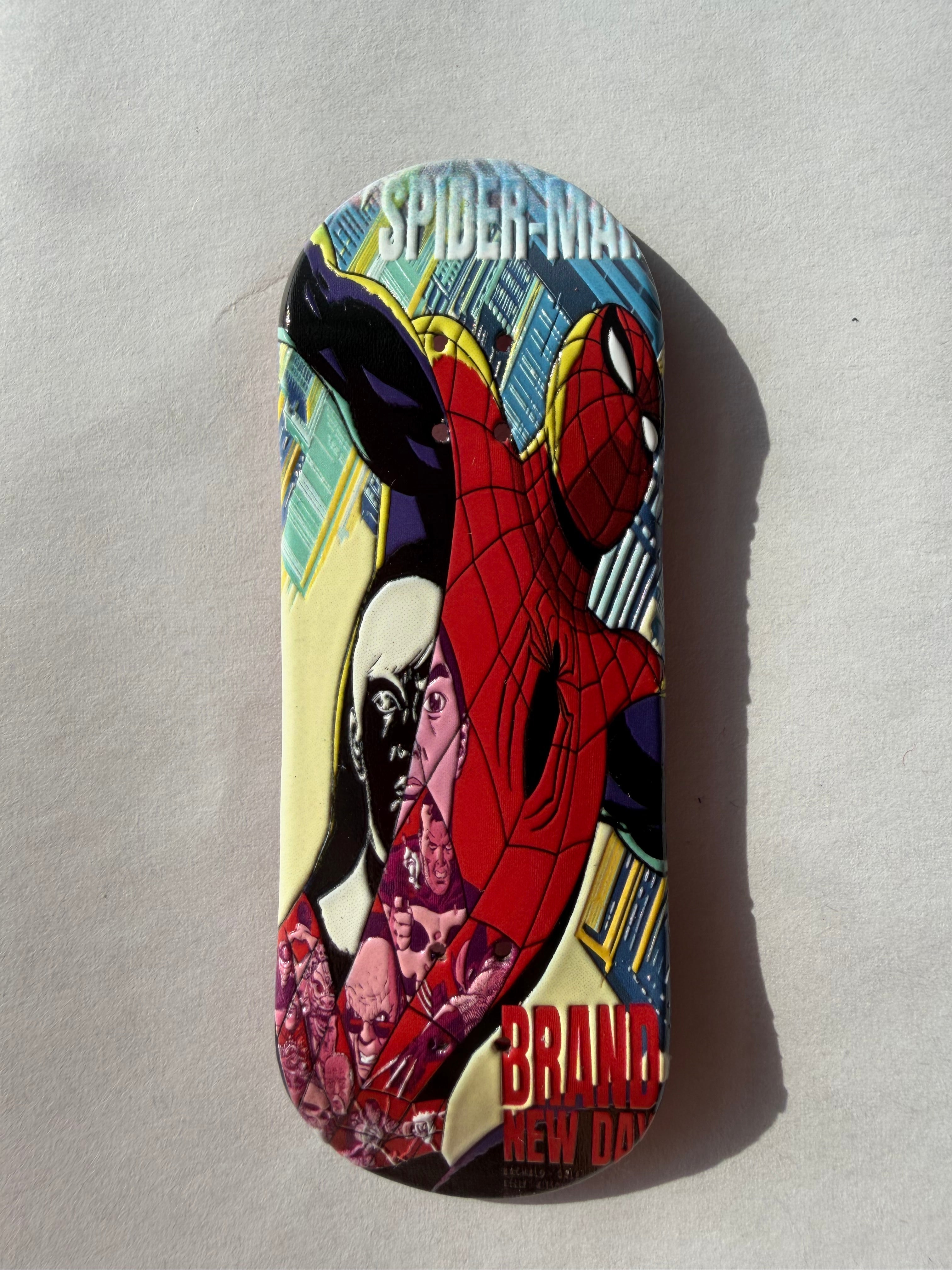Spiderman - 34mm - embossed