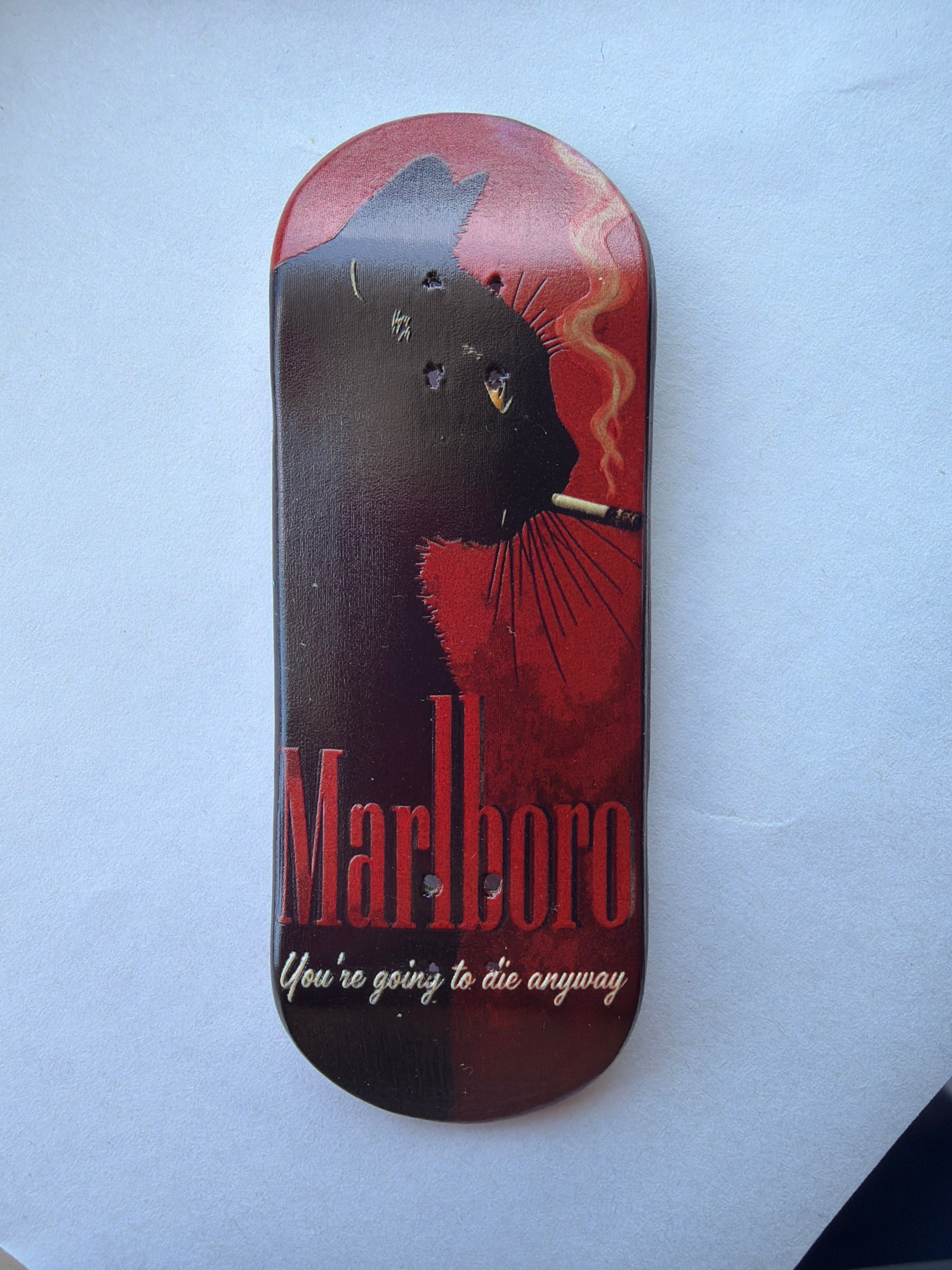 Marlboro Cat - 34mm - embossed